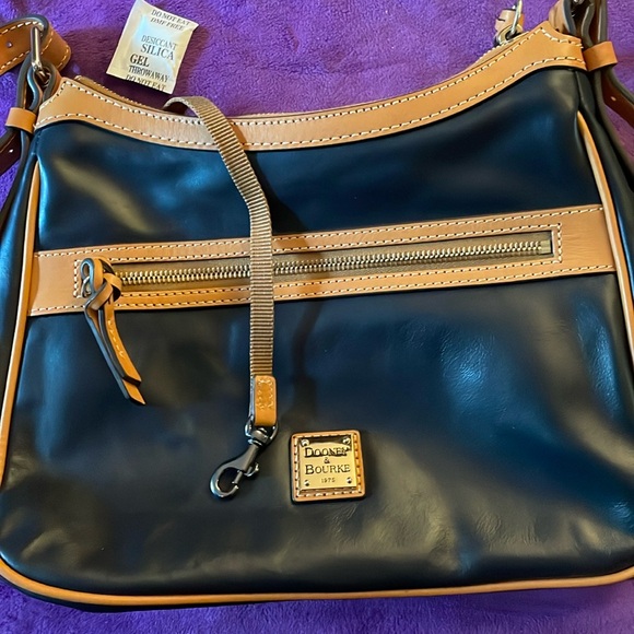 Dooney & Bourke 1975- Leather Crossbody, Navy Blue with Tan Leather Trim - Picture 4 of 5